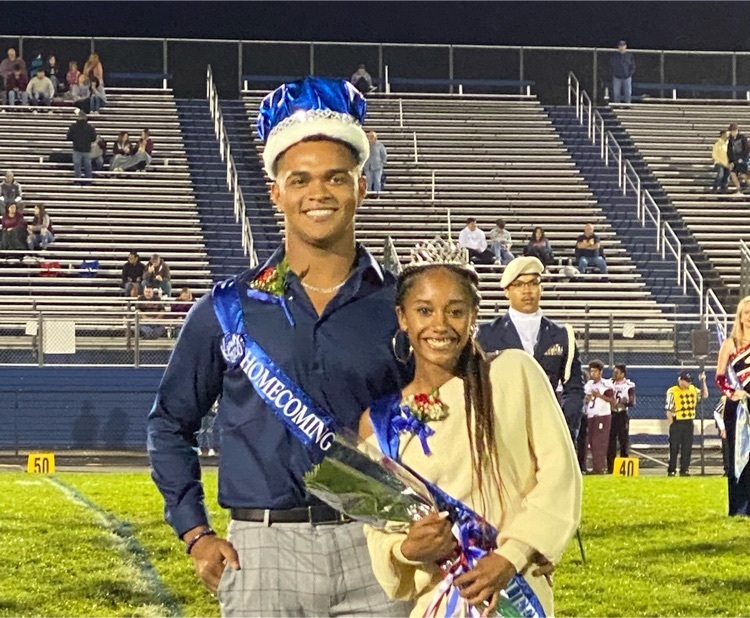 Dylan Grubb and Samara Nunn are crowned PSHS King and Queen